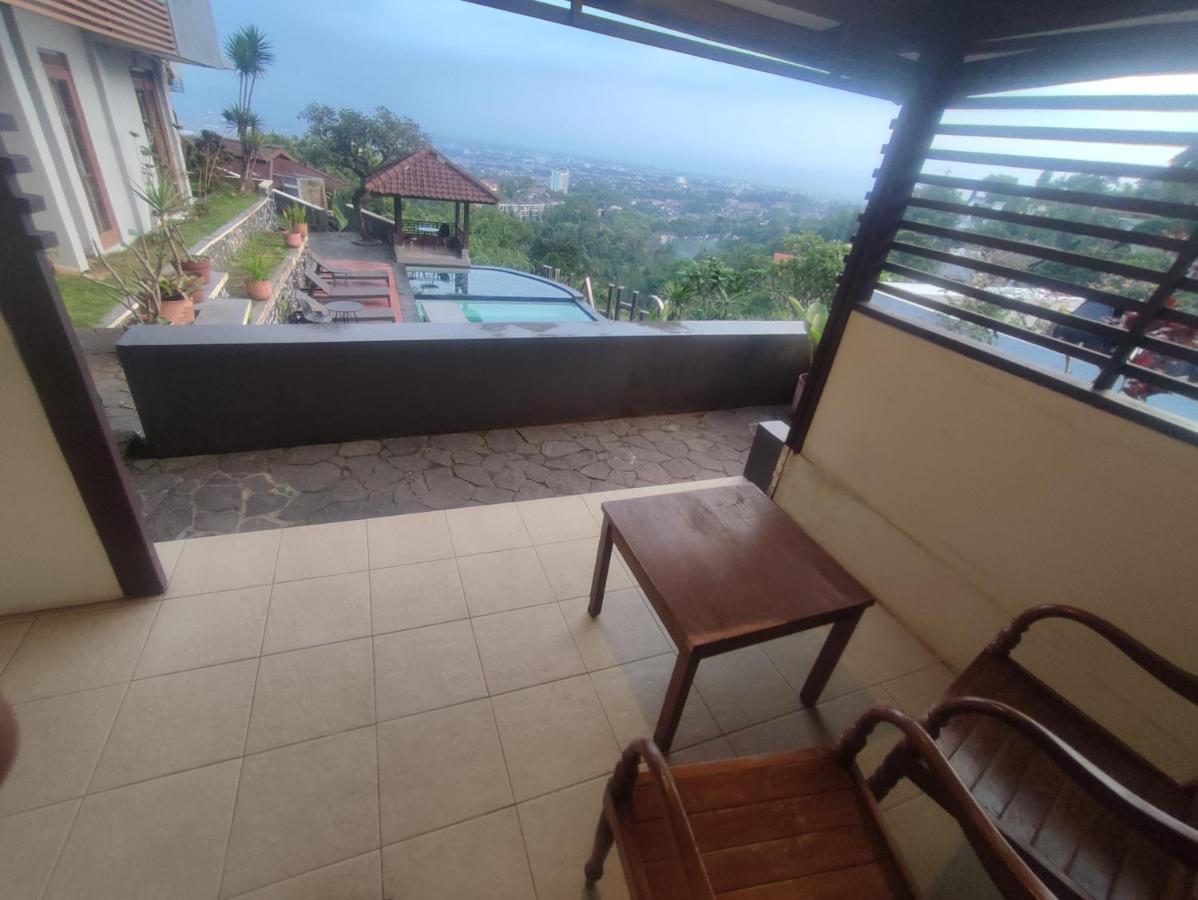 Dago Highland Resort Cimenyan Exterior foto