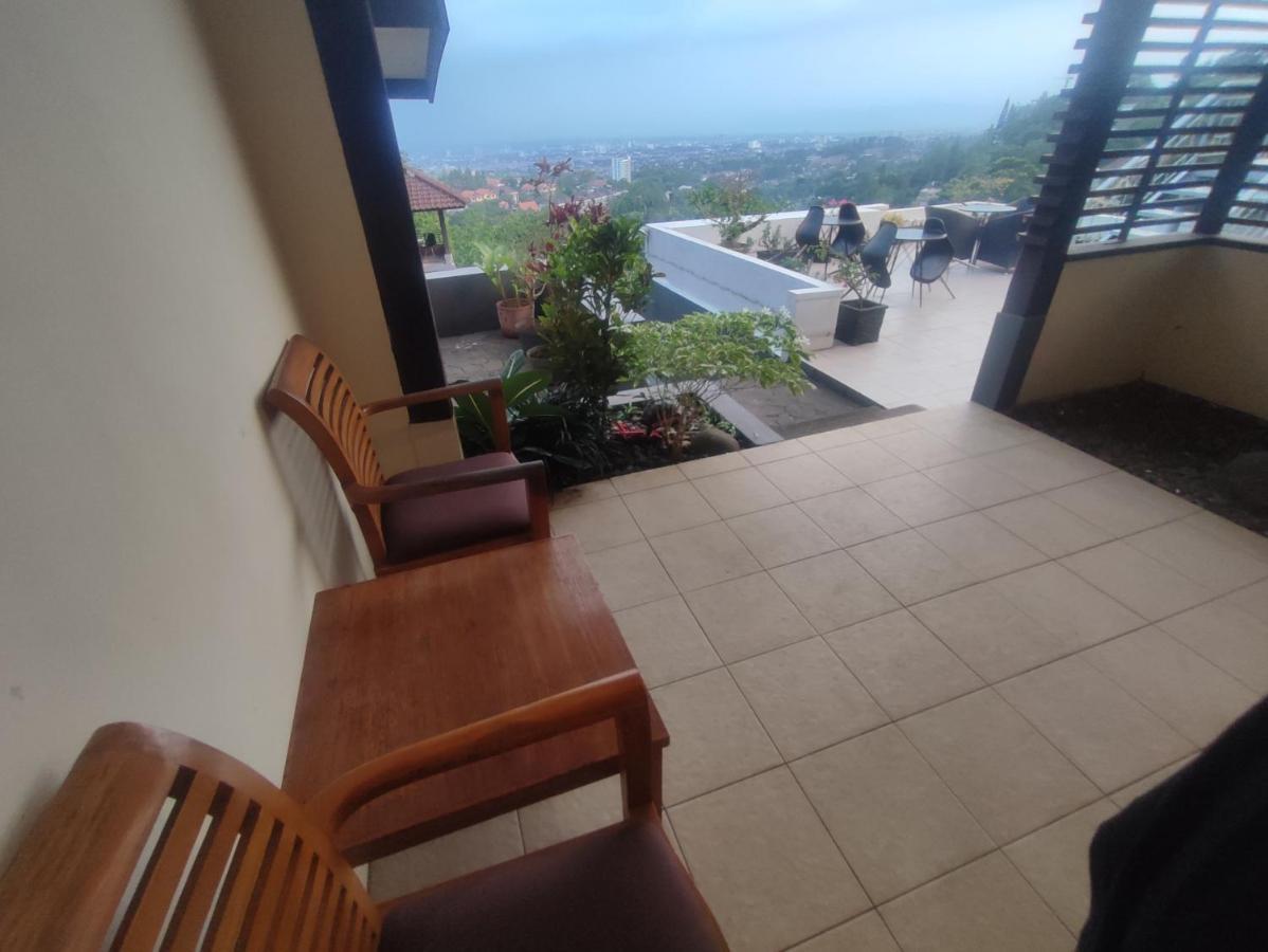 Dago Highland Resort Cimenyan Exterior foto