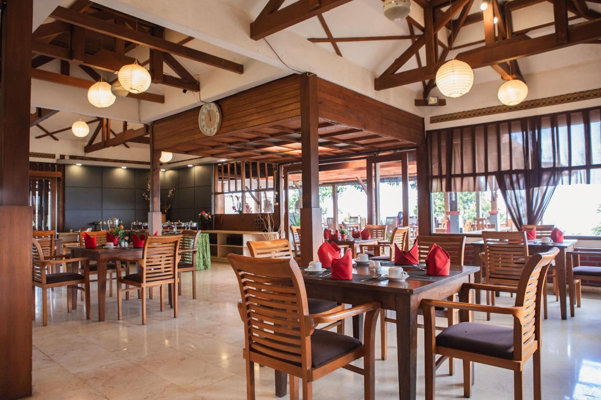 Dago Highland Resort Cimenyan Exterior foto