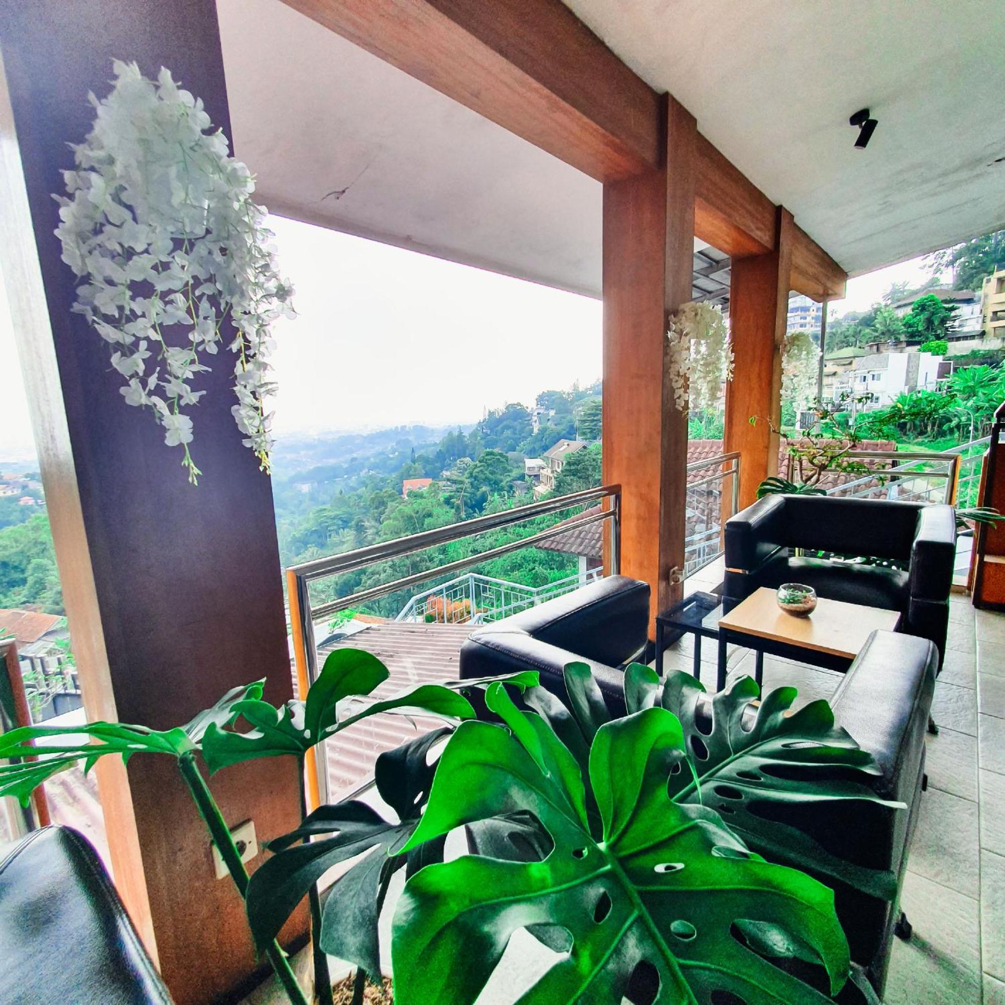 Dago Highland Resort Cimenyan Exterior foto